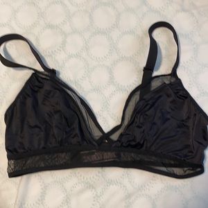 Small Black VS Bralette.